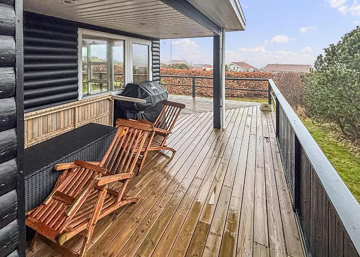 Hébergement de vacances In V With House Sea View *